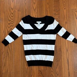 Nine West V-Neck Black and White Striped Sweater